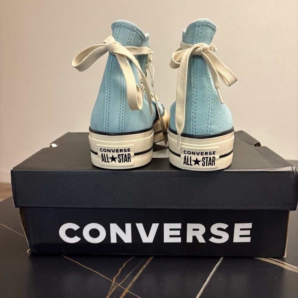 NWT  Converse Women's Chuck Taylor All-Star Platform Lift High Top Shoes - Picture 5 of 8